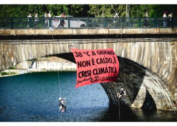 Extinction Rebellion: "38 gradi a giugno è crisi climatica"