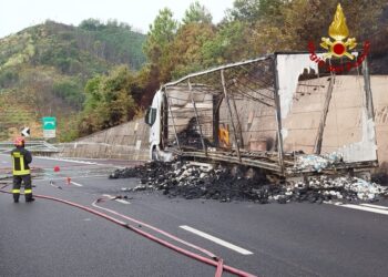 Ieri attivato piano maxi emergenze per automobilisti in galleria