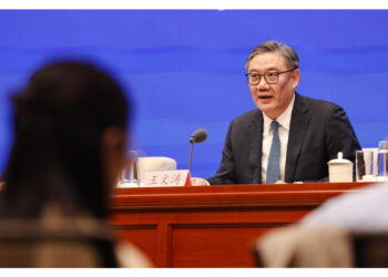 Incontro virtuale tra ministro commercio Wang e omologo Sefcovic