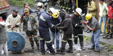 Rimasti bloccati per un crollo