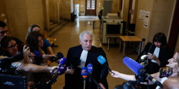 Condannato per complicità assassinio diplomatici Usa e Israele