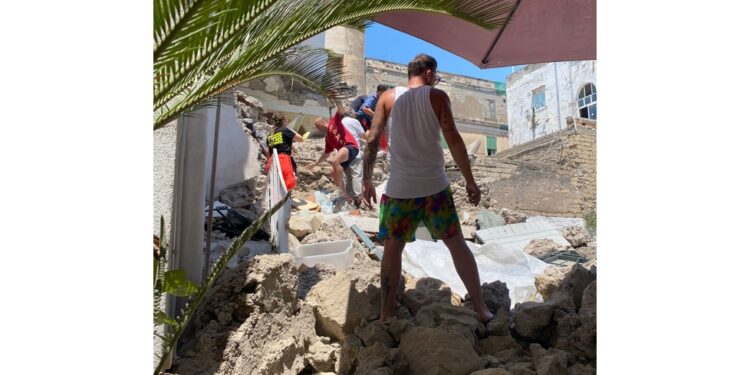 Crollata porzione di un edificio
