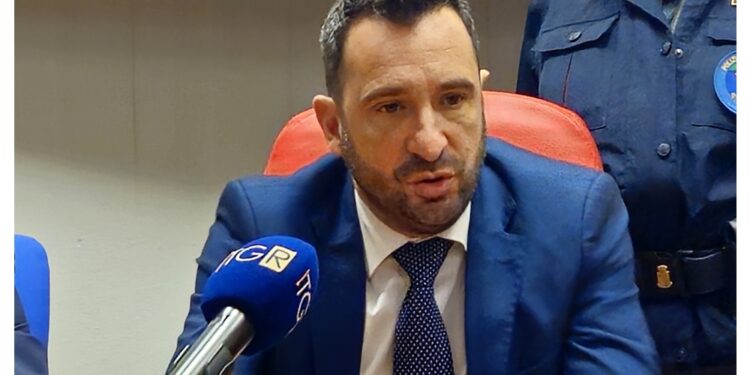 Operazione Squadra mobile di Sassari su ordinanza gip di Napoli