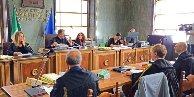La difesa cita come teste il sottosegretario Alfredo Mantovano