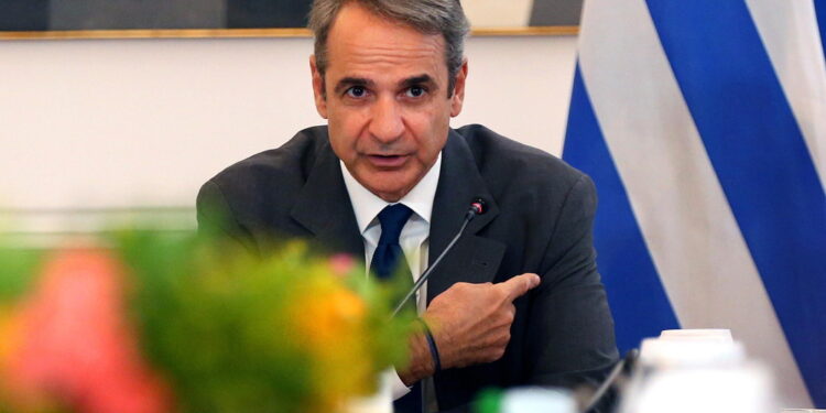 Mitsotakis: 'Per tre mesi per ingressi con le imbarcazioni'