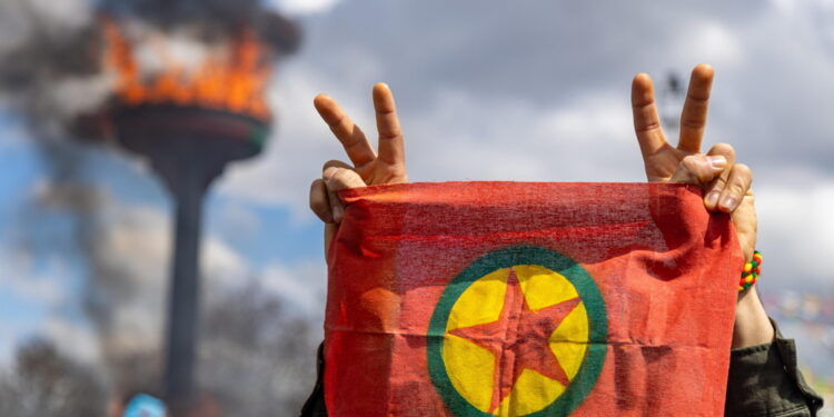 Disarmo e scioglimento dopo lo storico appello di Ocalan