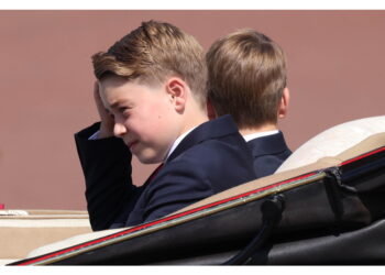 Gli auguri di Will e Kate e di re Carlo sui profili social