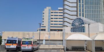 C'è anche il padre dell'11enne trasportato al Gemelli di Roma