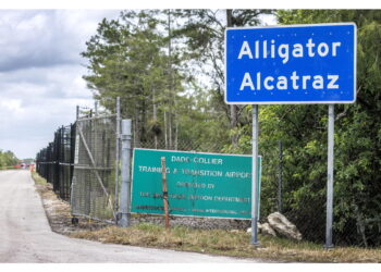 Farnesina: 'Portati in struttura Ice di Krome (Miami)'