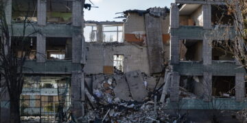 Colpite infrastrutture e aree residenziali