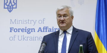 Ministro: 'E' ora di far sentire a Putin conseguenze sue scelte'