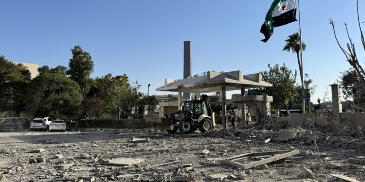 'Nel mirino la zona attorno all'aeroporto militare di Mazzeh'
