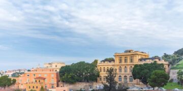 Il titolo richiama il rifiuto alle big
