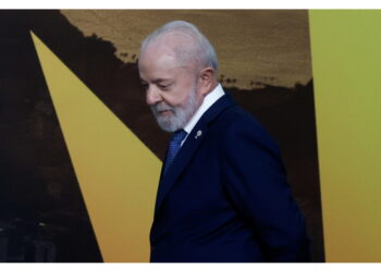 Il governo cerca nuovi mercati e convoca gli imprenditori