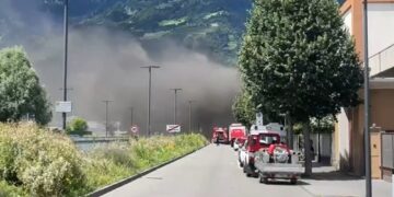 Sul posto numerosi Vigili del fuoco della zona