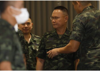 Jet thailandesi colpiscono due obiettivi militari in Cambogia