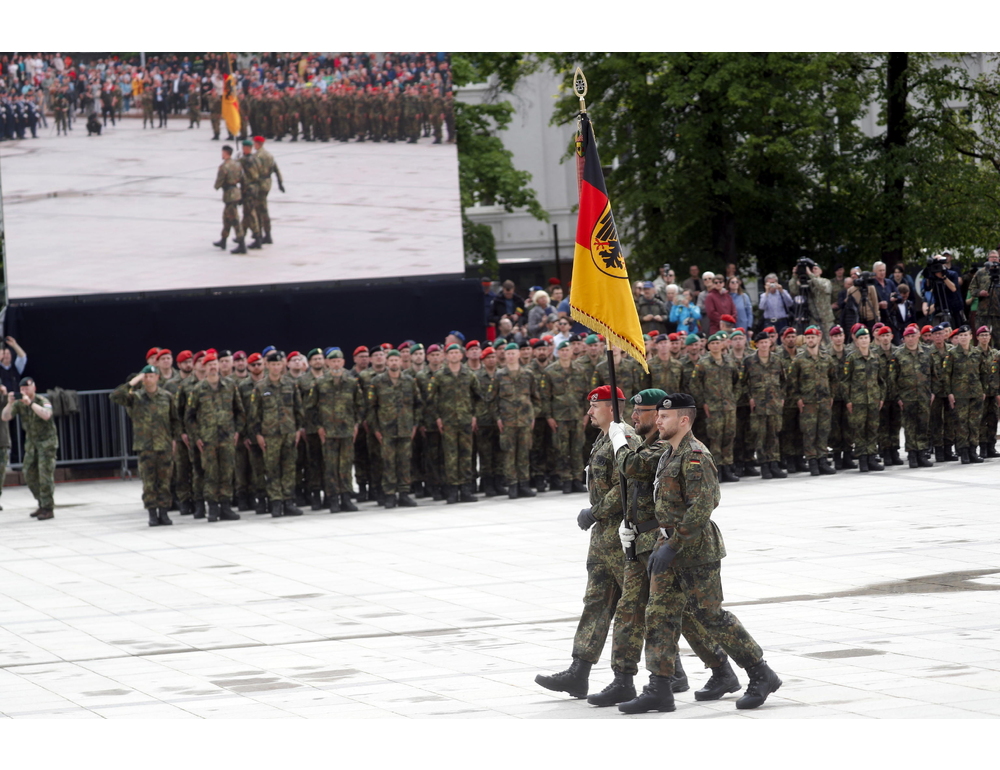 Media,in Germania possibile introduzione della leva obbligatoria