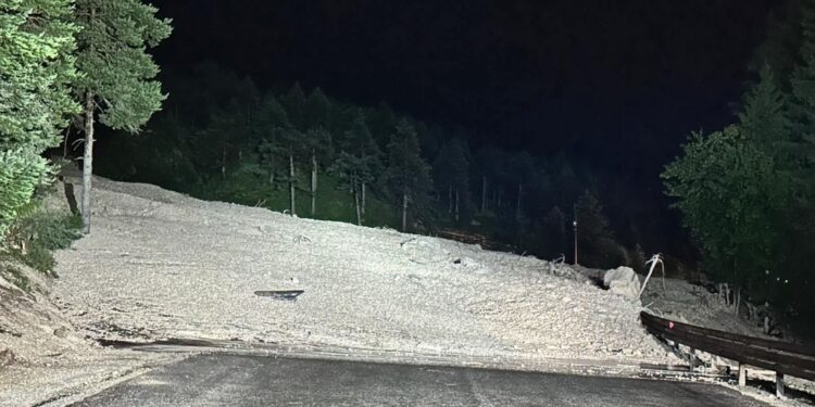 Il distacco la notte scorsa in seguito ad un forte temporale