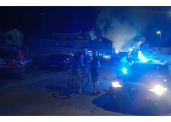 L'incendio è divampato a partire dalle 22