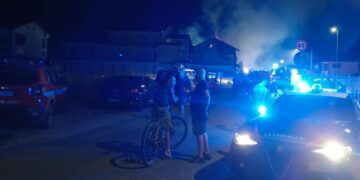 L'incendio è divampato a partire dalle 22