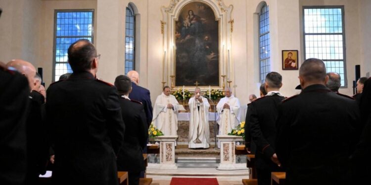 'Specie in questo tempo di guerra. D'Acquisto sia l'esempio'