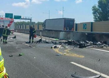 Il velivolo si è schiantato a Brescia