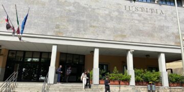 Legali imputati insistono su credibilità racconto ragazza