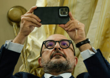 'Potrei candidarmi a sindaco di Parigi...'
