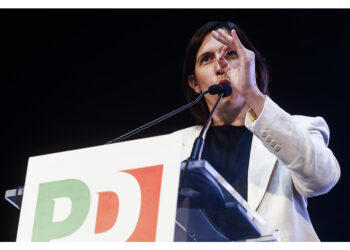 'Spieghi cosa farà per evitare conseguenze drammatiche dei dazi'