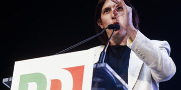 'Spieghi cosa farà per evitare conseguenze drammatiche dei dazi'
