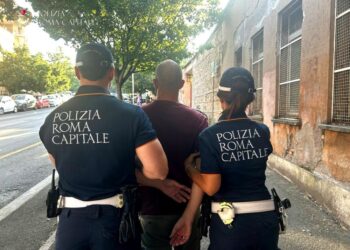 Dentro trovati bimbi dai 4 mesi ai 4 anni