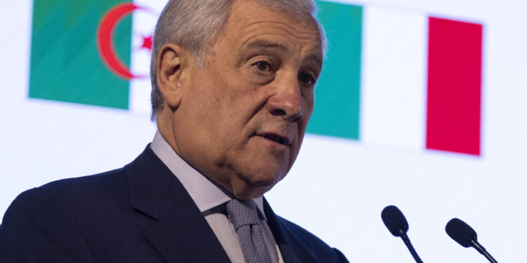 "Dobbiamo avere coraggio di fare eleggere i segretari regionali"