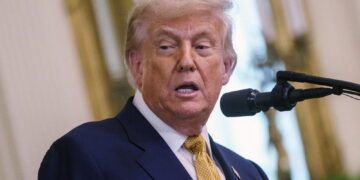 Il presidente Usa minaccia di fare causa al quotidiano