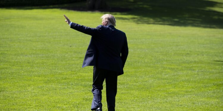 'Epstein fece una cosa inappropriata