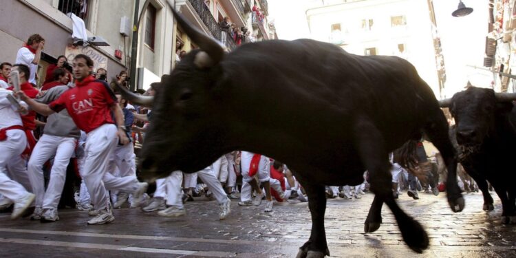 Nella seconda corsa di San Firmino altri 6 partecipanti contusi
