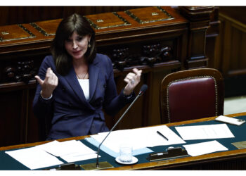 I sì al provvedimento sono stati 149