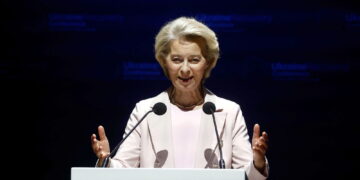 L'annuncio prima della riunione degli ambasciatori dei 27