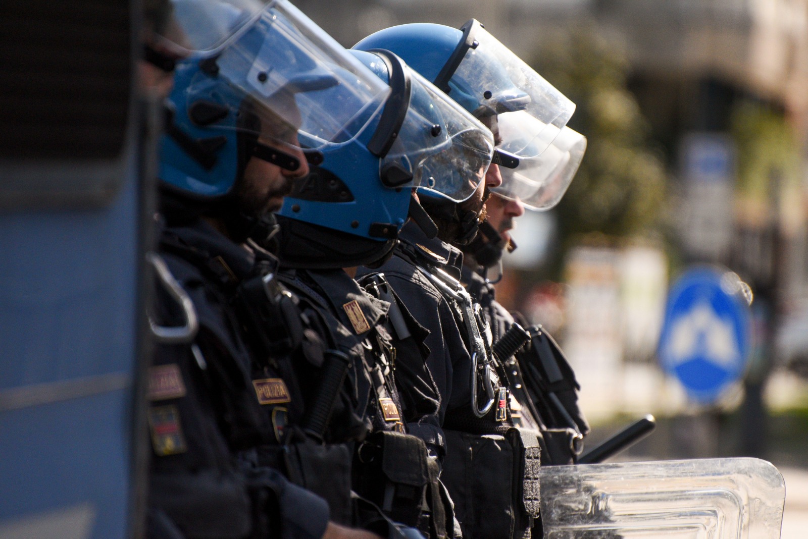 Bandiera della Palestina, tensione al Sinigaglia. Cinque tifosi denunciati