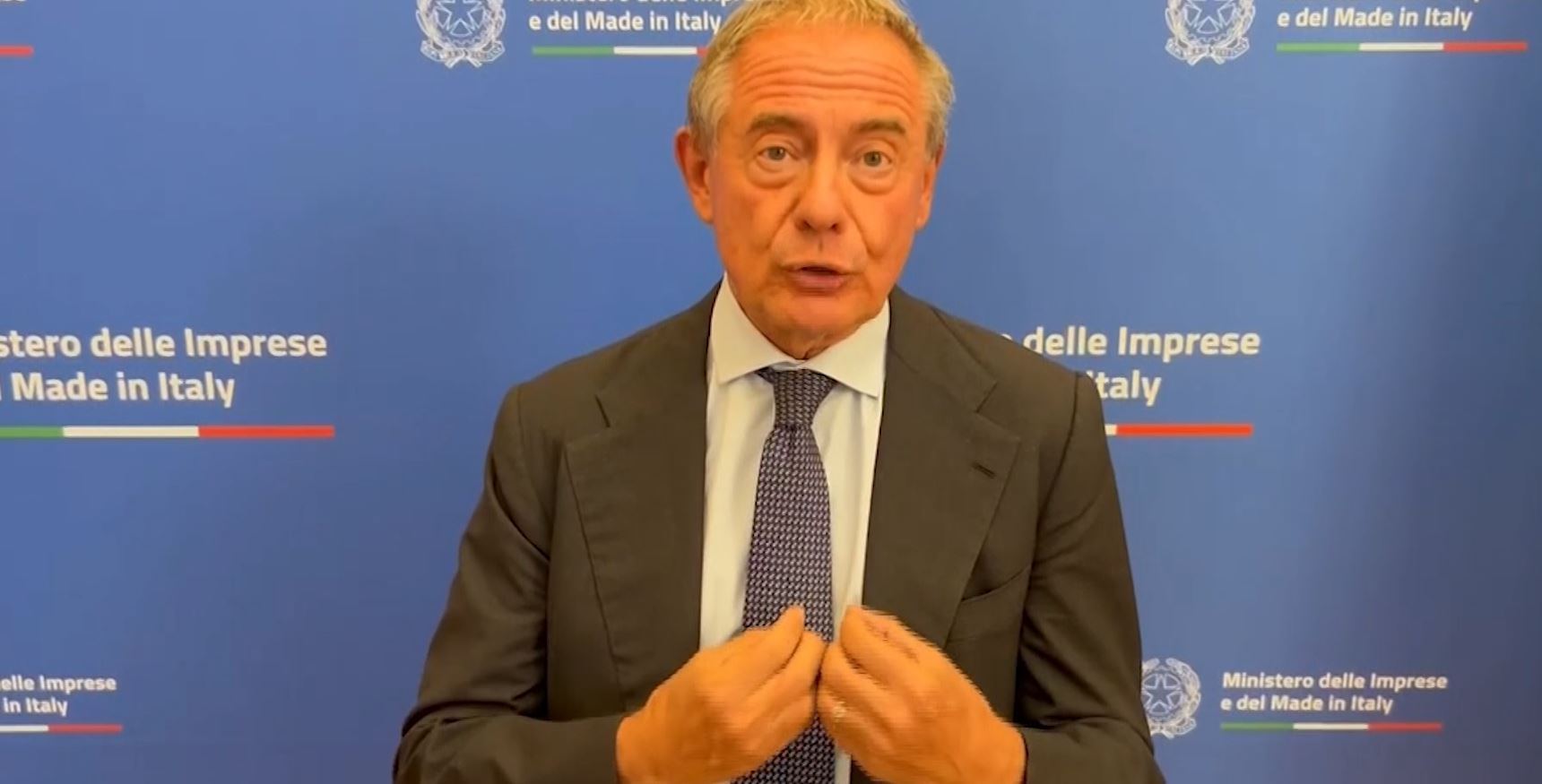 Ripristino dei fondi per le emittenti locali, il ministro Urso: “Consapevoli dell’importanza del loro ruolo sul territorio”