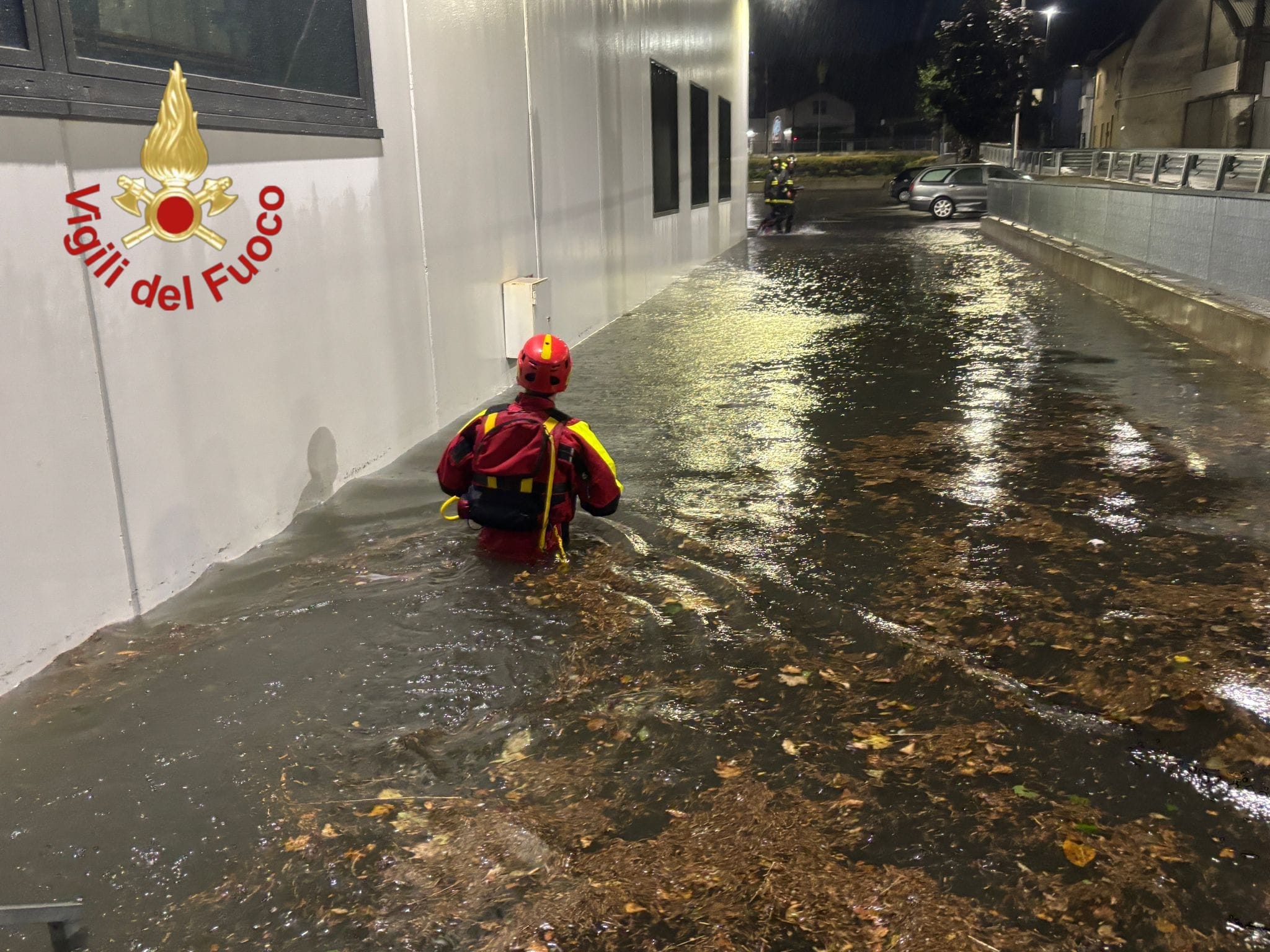 Maltempo in provincia di Como, notte senza tregua per i soccorritori