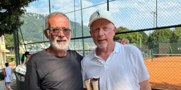 Boris Becker (a destra) con il direttore del Tennis Como Paolo Carobbio