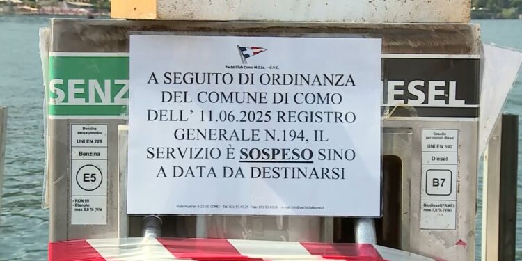 I sigilli alla pompa di benzina dello Yacht Club Como