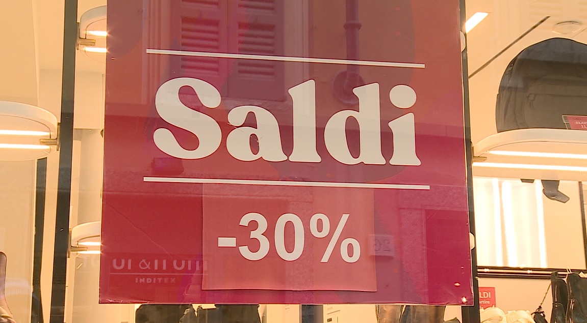 Saldi estivi 2025 al via da domani. Cassina (Federmoda Como): “Aspettative buone dopo una stagione difficile”