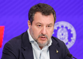'Dal vicepremier commenti inaccettabili su Macron'