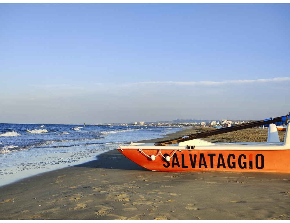 Bagnini precettati a Rimini, ma lo sciopero è confermato