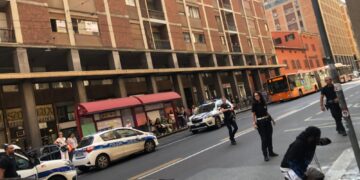 Intervento movimentato su ragazzo a Bologna