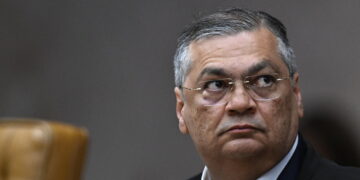 Sono esclusi i tribunali internazionali riconosciuti dal Paese