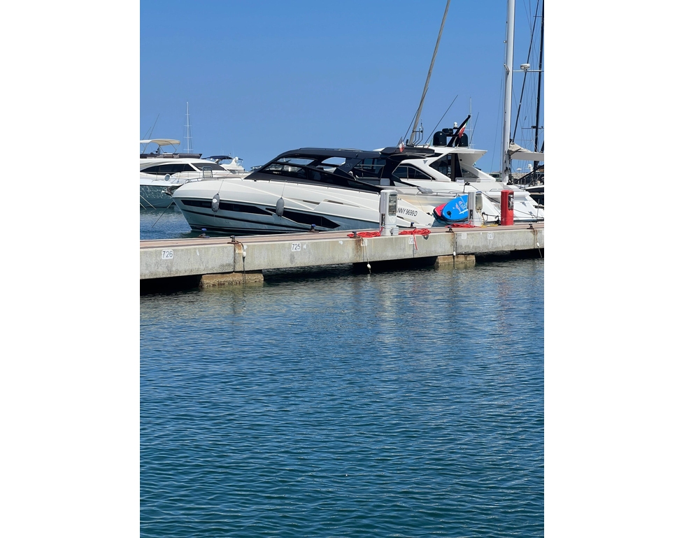 Cadavere su una barca, ucciso dalle esalazioni del wc chimico