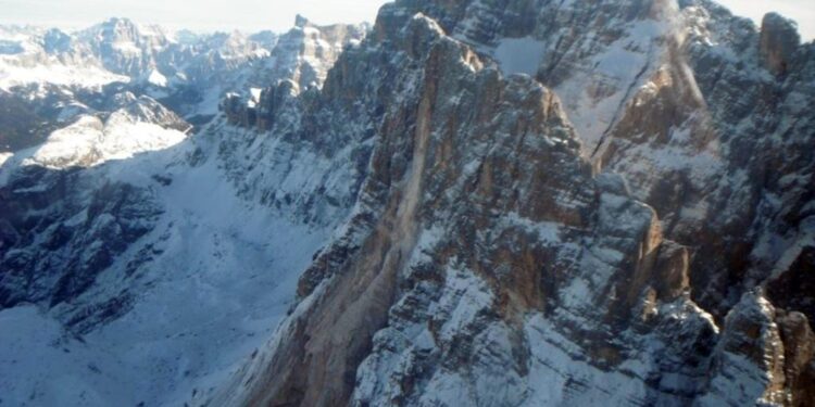 Turisti sbarcati direttamente sulle cime