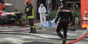 Incendio per una pentola sul gas
